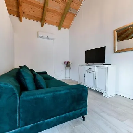 Holiday home Family Friendly House With A Swimming Pool Gornje Rastane, Biograd - 23137 *
