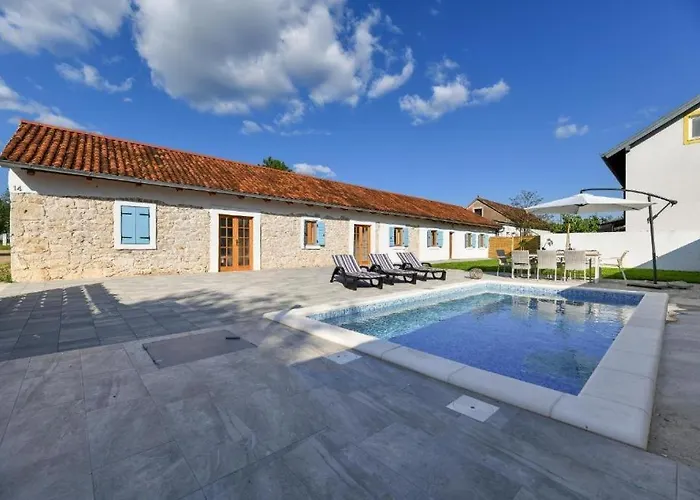 Vakantiehuis Family Friendly House With A Swimming Pool Gornje Rastane, Biograd - 23137 *