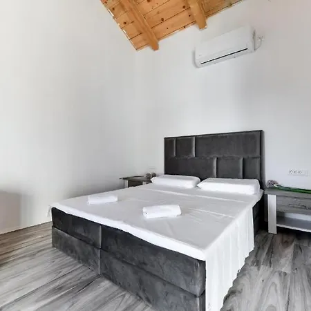 Family Friendly House With A Swimming Pool Gornje Rastane, Biograd - 23137 Casa vacanze *